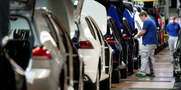 Price of food and cars from Europe will rise sharply if transition period ends without EU-UK trade deal