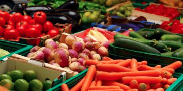 Fruits and vegetables at a market. Photo by: freeimage4life