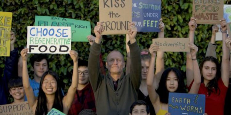 Woody Harrelson in Netflix’s ‘Kiss the Ground’ documentary, which explains how soil can help capture carbon, prevent flooding and secure food networks © Big Picture Ranch