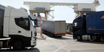 Trucks at the port of Dover: from next year the UK will need to process 270m customs declarations a year, compared with 60m now © Luke MacGregor/Bloomberg