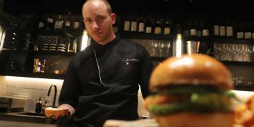 I tried the world’s first no-kill chicken burger