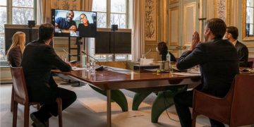 Idris Elba and Sabrina Dhowre Elba meet President Macron