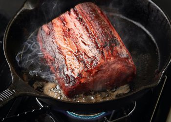 Fake meat goes beyond burgers to printing steaks