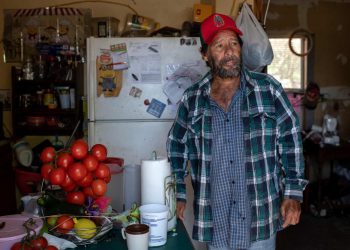 Meet the food workers who can’t afford groceries