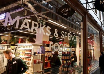 M&S blames Brexit, closes 11 French stores